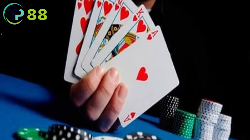 Hack sâm lốc: mất tài khoản, bị phạt nặng.